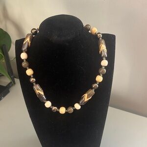 Elegant Beaded Necklace in Brown and Cream